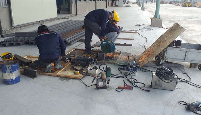 Nh&agrave; m&aacute;y Seah